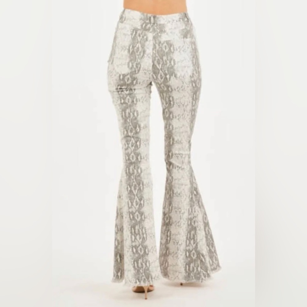 Serpent Bell Jean